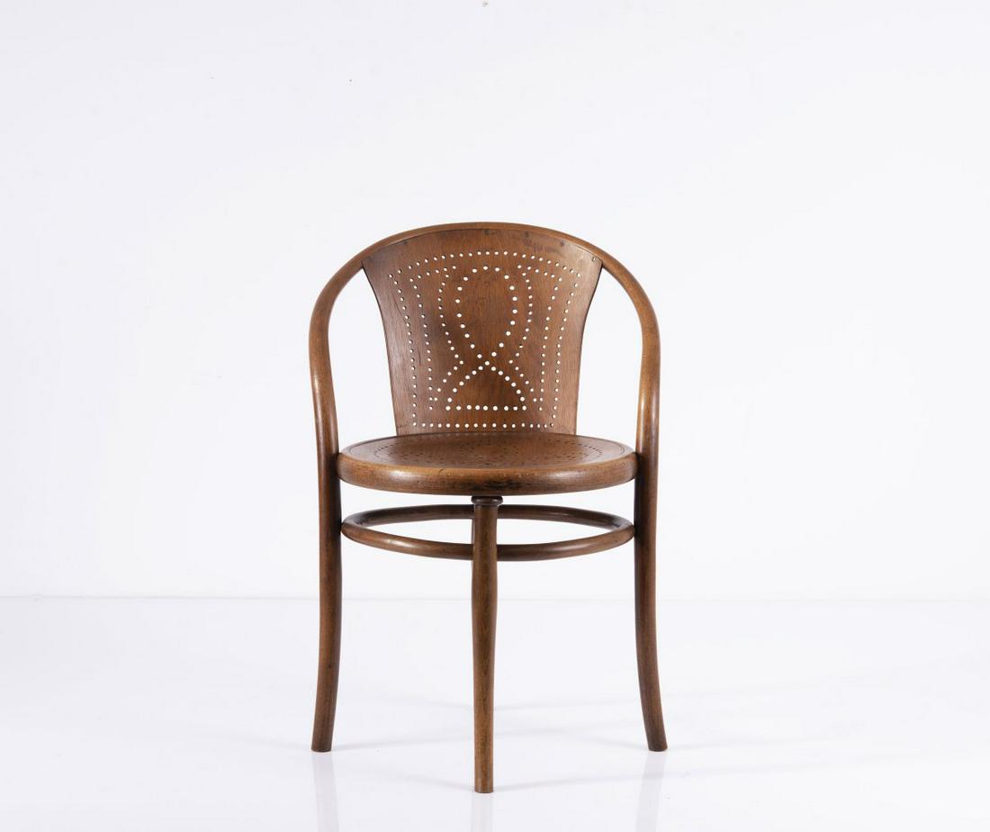 Michael Thonet, Chair '47', 1911: Michael Thonet, Chair '47', 1911, H. 73 x 55.5 x 49.5 cm. Made by Thonet, Vienna. Beechwood, bentwood, stained brownish; Moulded plywood. Marked: Impressed mark THONET AUSTRIA., Bangert, Ellenberg, Th