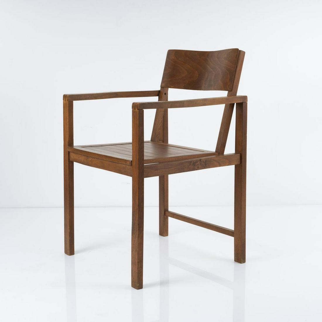 Erich Dieckmann, Armchair, c. 1928: Erich Dieckmann, Armchair, c. 1928, H. 80 x 53.5 x 54 cm. Made by Hausrat GmbH, Frankfurt/Main (attributed). Beechwood, plywood, stained dark., Cf. Vegesack (ed.), Erich Dieckmann, Praktiker der Avant
