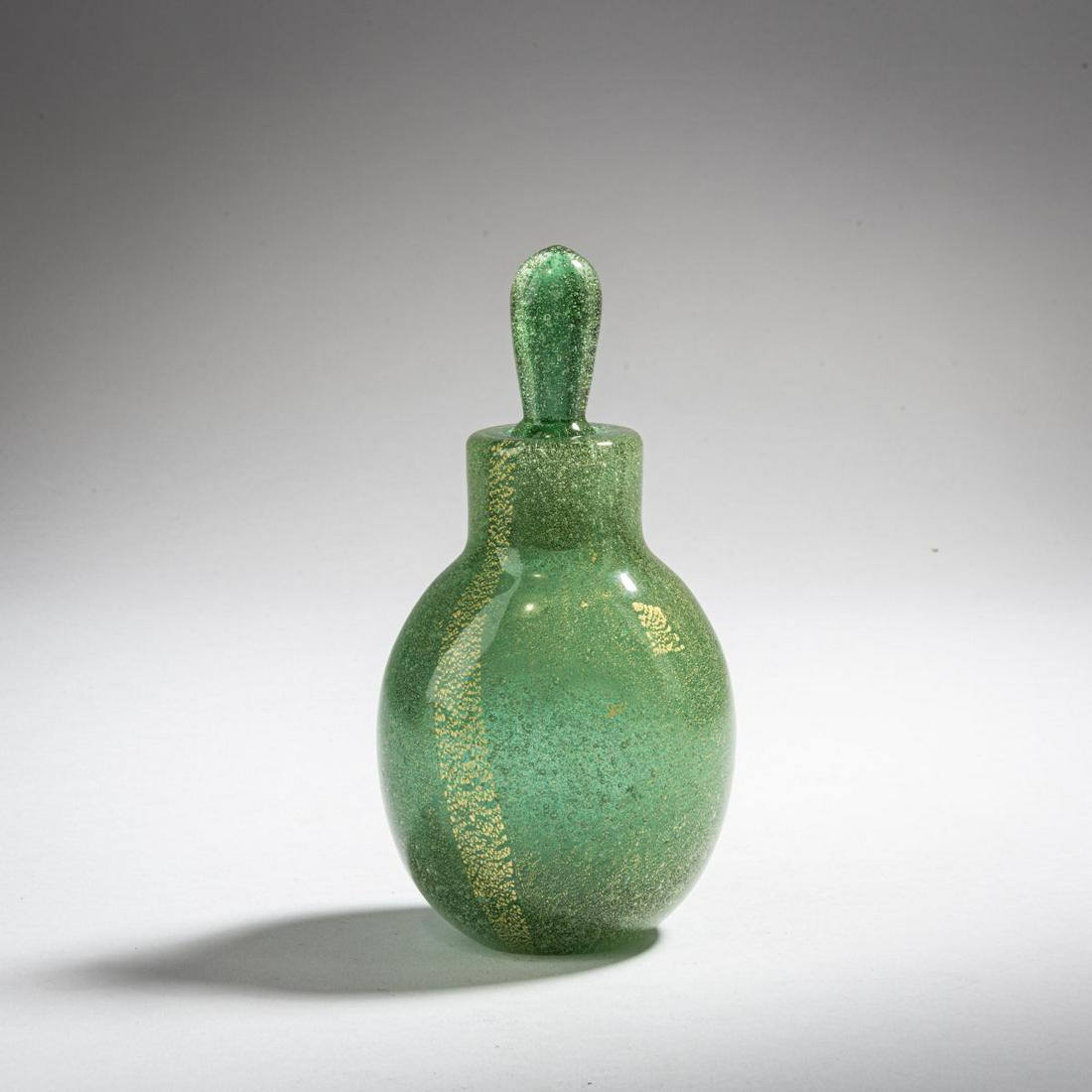 Carlo Scarpa, 'Sommerso a bollicibe' bottle with plug,: Carlo Scarpa, 'Sommerso a bollicibe' bottle with plug, 1934-36, H. 15 cm. Execution: Venini & C. Cased glass, clear and green with a strongly blistered layer and melted gold foil. Signed on the bo