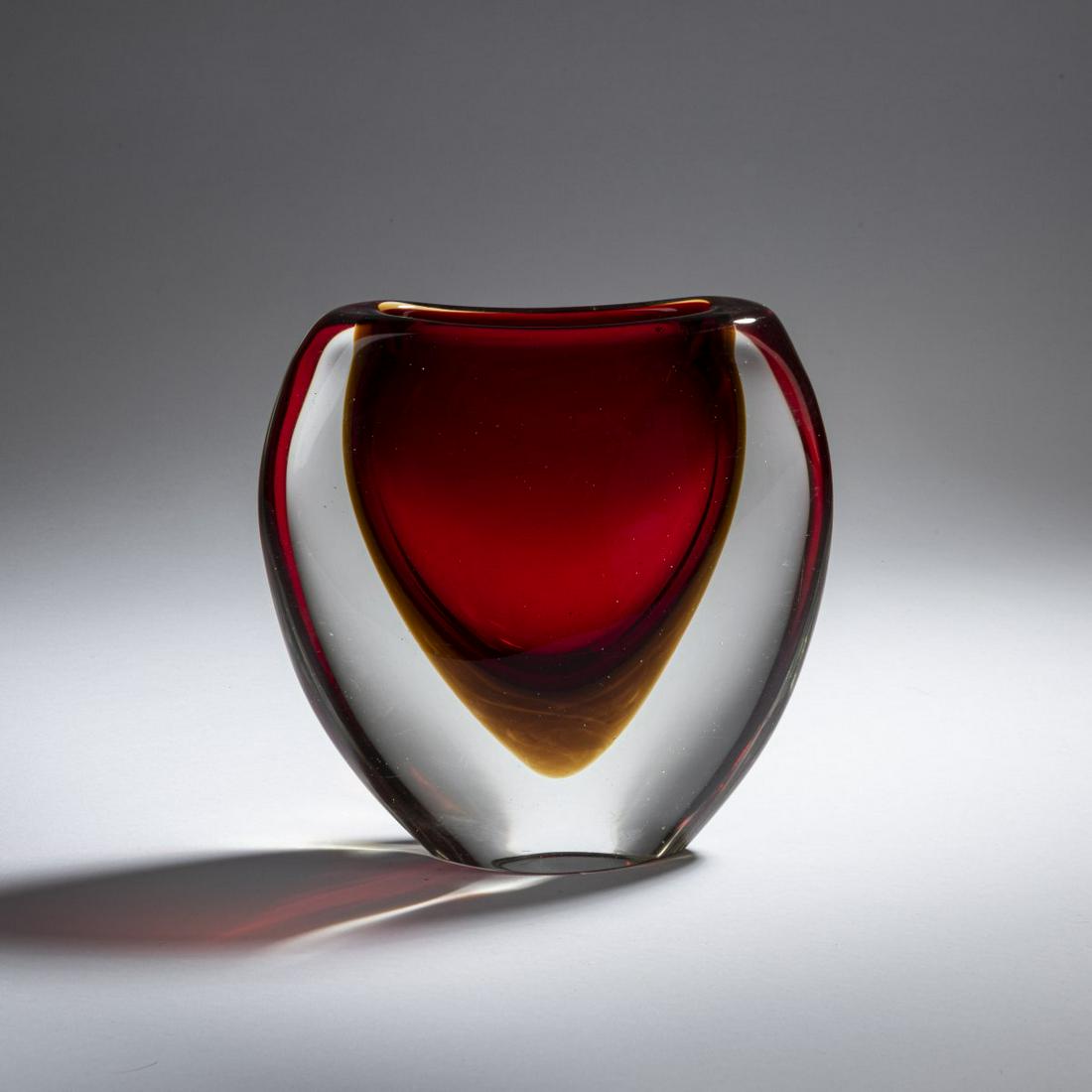 Antonio Da Ros, 'Sommerso' vase, c. 1965: Antonio Da Ros, 'Sommerso' vase, c. 1965, H. 20 cm. Execution: Gino Cenedese. Cased glass, clear, brown and red.,