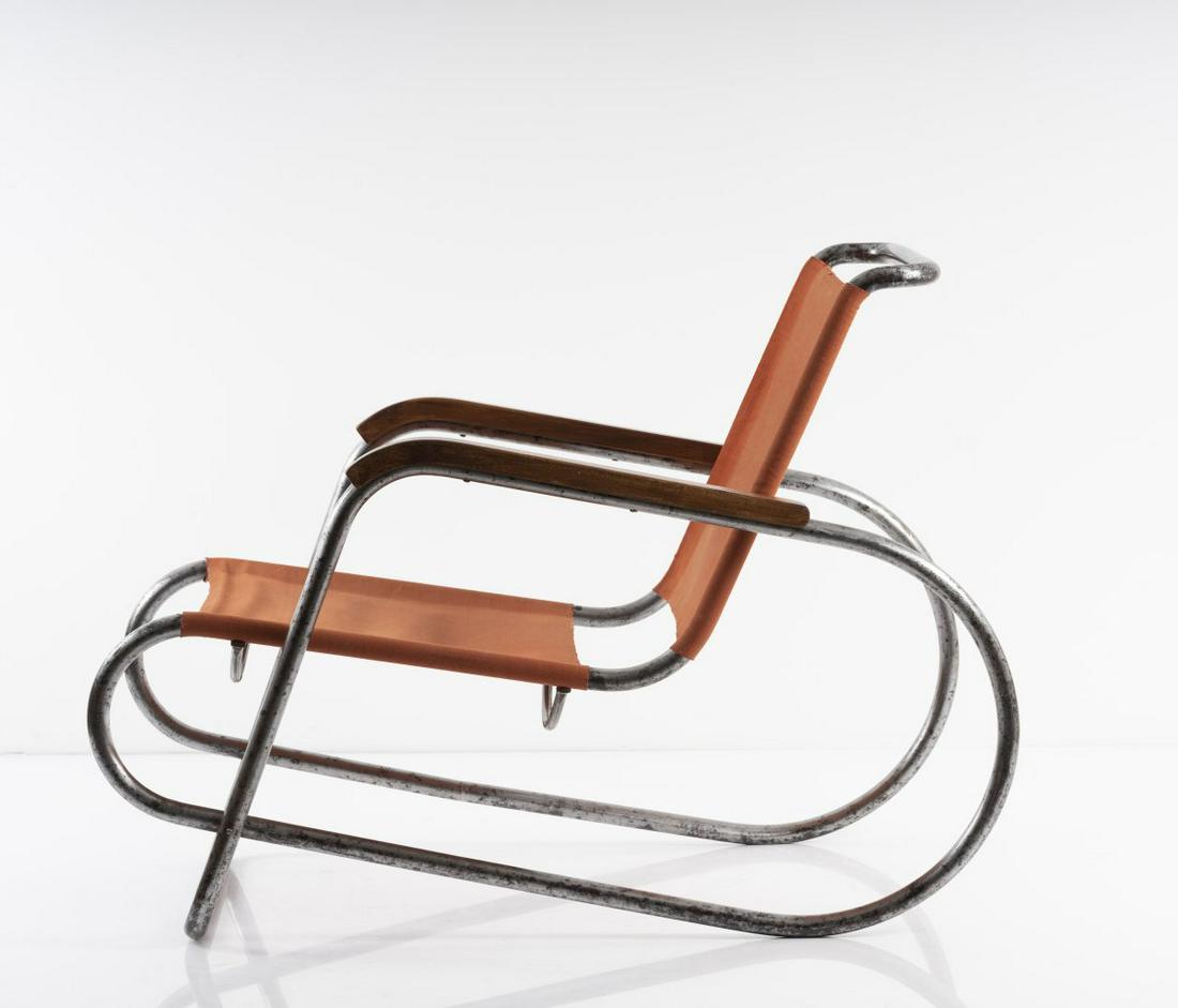 Erich Dieckmann, Lounge chair '8139', c. 1931: Erich Dieckmann, Lounge chair '8139', c. 1931, H. 72.5 x 58 x 98 cm; tube: D. 2.5 cm. Made by Cebaso, Ohrdruf. Tubular steel, nickel-plated, iron yarn fabric ('Eisengarn'), copper-coloured, beechwood,
