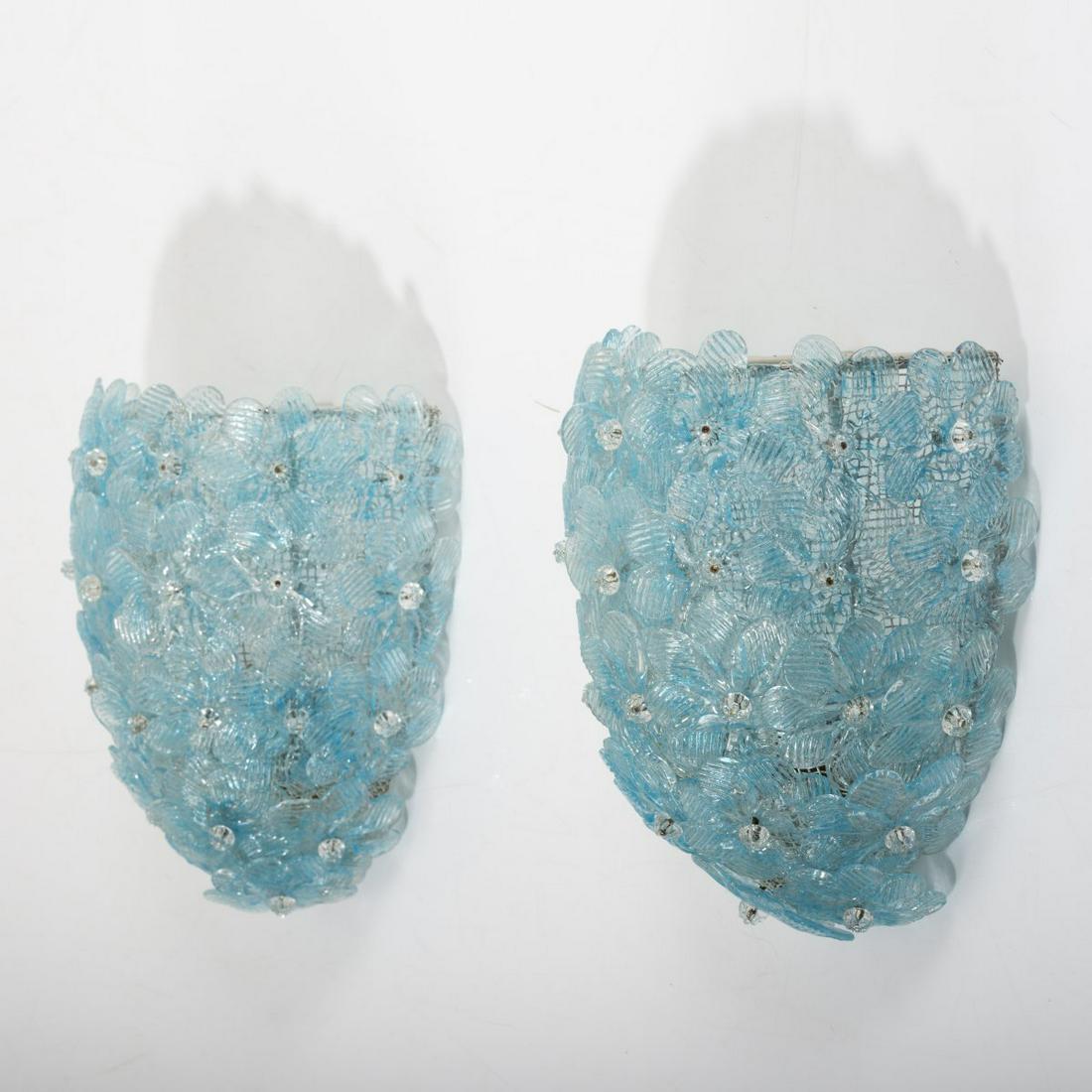 Barovier & Toso, Murano, Two wall lights, 1950s: Barovier & Toso, Murano, Two wall lights, 1950s, H. 27.5 x 22.5 x 14 cm. Made by Barovier & Toso, Murano. Glass, clear and light blue, metal rods, sheet metal.,