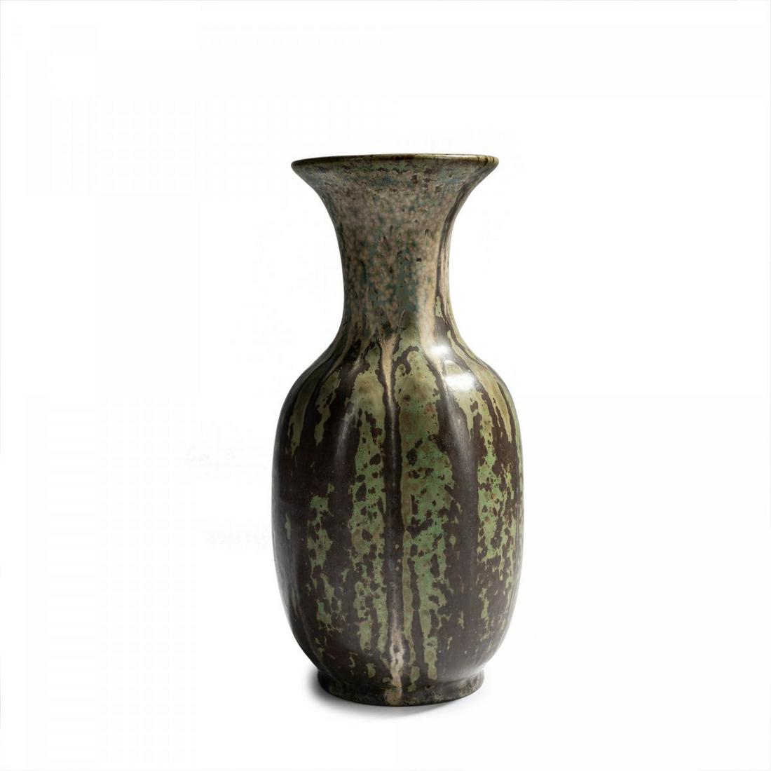 Carl Halier, Vase, 1923-29: Carl Halier, Vase, 1923-29, H. 25.1 cm. Made by Royal Copenhagen. Stoneware, glazed in shades of brown and olive green. Marked: wave lines, 47/83, CH (blue, under glaze), 83 (incised).,