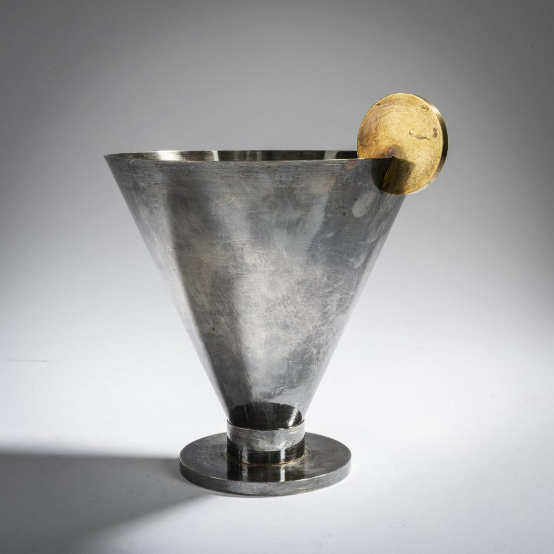 Ambrogio Pozzi, 'Jazz' ice bucket, 1983: Ambrogio Pozzi, 'Jazz' ice bucket, 1983, H. 18.8 cm. Made by Padova Argenti, Saonara. Metal, silver-plated. Marked: Manufacturer's mark.,