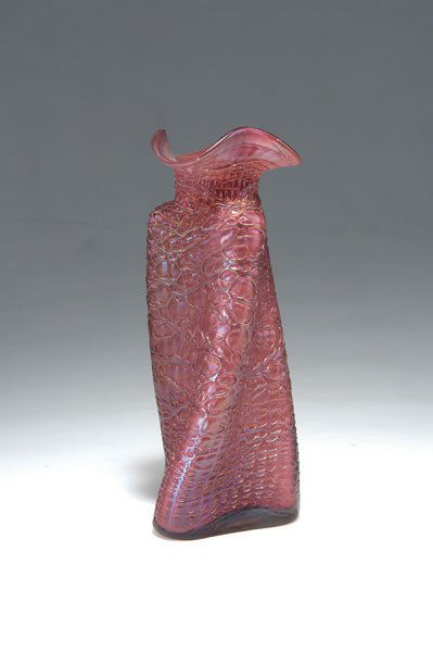 Loetz Wwe., Klostermuehle: Johann Loetz Wwe., Klostermuehle. Chine vase, c. 1899. H. 24.3 cm. Designed by Christopher Dresser. Cased glass, pink and clear , applied web so-called Chine pattern, matt mother-of-pearl lustre.