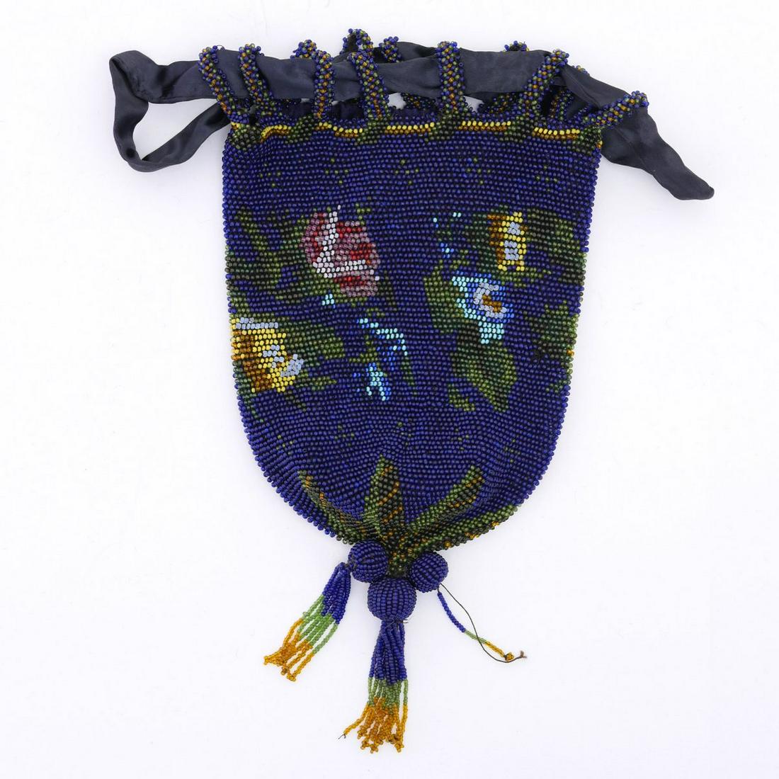 Pouch with flowers, c. 1900 (1 of 2)