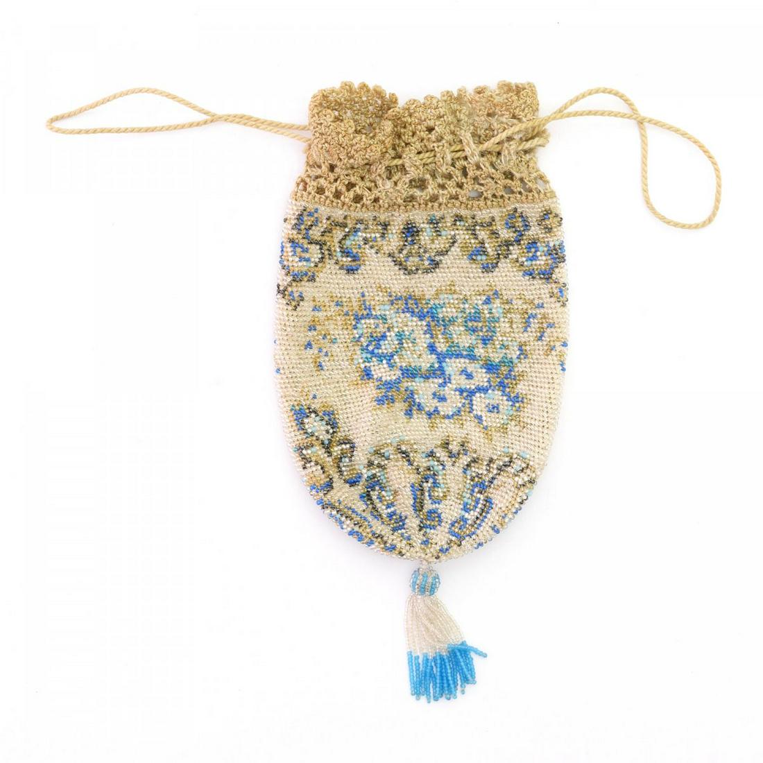 Pouch with a floral pattern, c. 1910 (1 of 2)