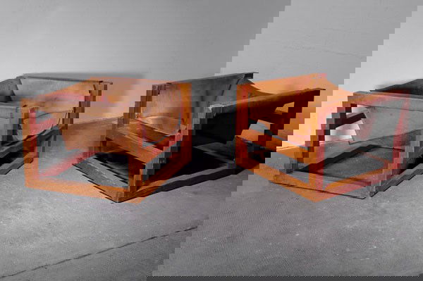 Witthoeft, Heinz: Heinz Witthoeft. Pair of 'Tail 4' armchairs, designed in 1959. H. 51 x 70 x 70 cm. Made by Heinz Witthoeft, Stuttgart. Pinewood, leather.