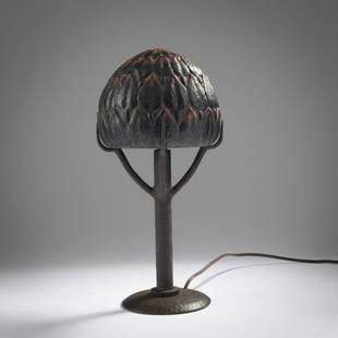 Gabriel Argy-Rousseau, Paris, 'Arbres' table light, 1926: Gabriel Argy-Rousseau, Paris, 'Arbres' table light, 1926, Spherical lampshade with stylized leaves in relief. Straight, four-branched shaft on a flat, rounded base. H. 36.5 cm, Ø 16.5 cm. P&aci