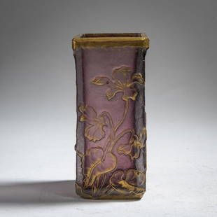 Daum Frères, Nancy, 'Violettes' vase, c. 1896: Daum Frères, Nancy, 'Violettes' vase, c. 1896, H. 12 cm. Overlaid glass, colorless and purple. Etched, engraved and gilded. Motif with violets on a rough background. Bottom signed: Daum, cross