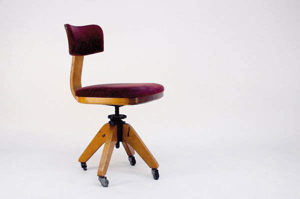 Werner West. Writing chair, designed in the1930s. H. 88