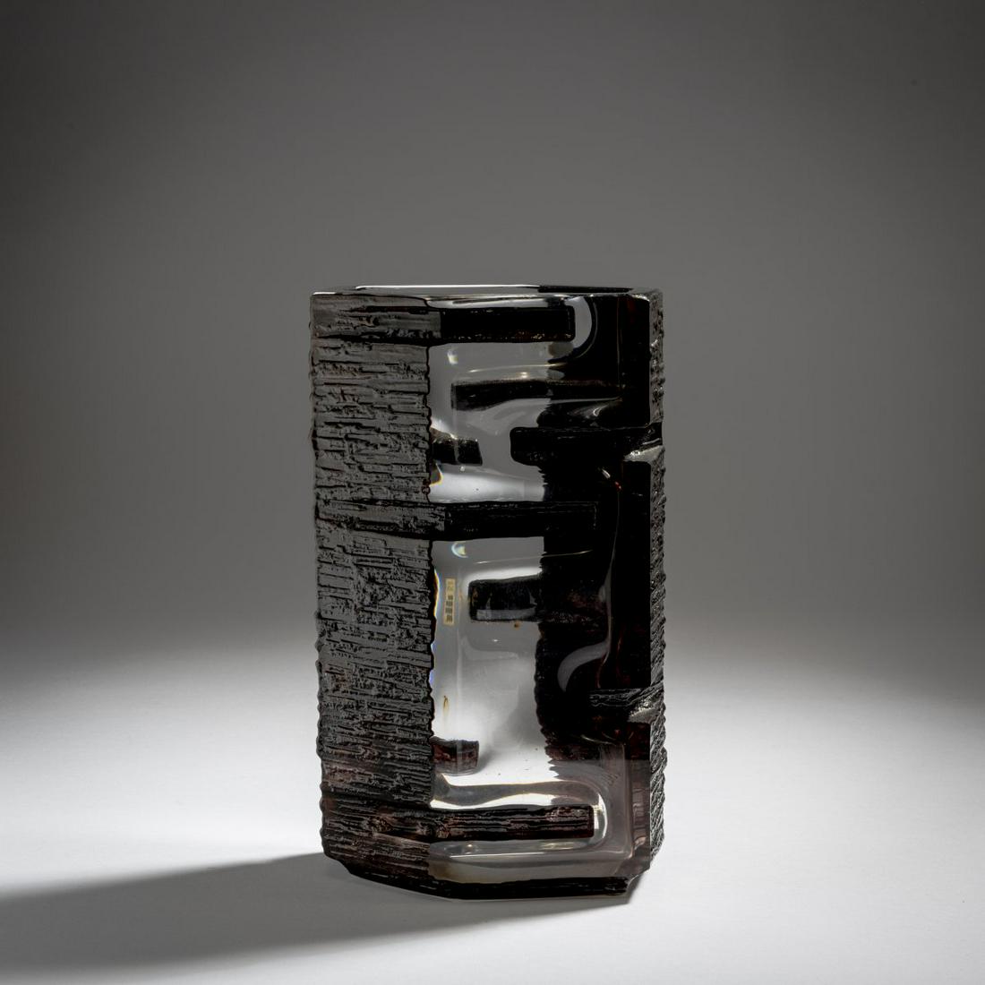 Cristallerie Daum, Nancy, Vase 'argos', 1970s