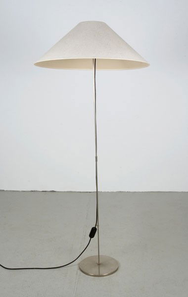 Ingo Maurer: Ingo Maurer. 'Flischi' floor light, designed in 1976. H. 132 cm; Dm. 60 cm. Made by Design M, Ingo Maurer, Munich. Tubular steel, steel plate, nickel-plated, lamp shade of speckled paper.