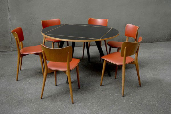 Max Bill: Max Bill. Table with six chairs, designed in 1949/51. Table: H. 74 x 90.3 x 90.3 cm, resp. Dm. 127.5 cm; chairs: H. 76.5 x 42 x 52 cm. Made by Horgen Glarus, Glarus for Wohnbedarf AG, Zürich/Basel. T