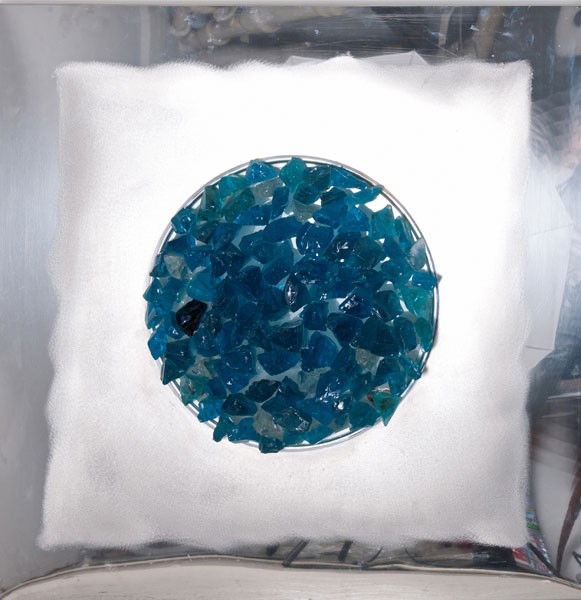 Brotto, Angelo: Angelo Brotto. 'Oceano Azzrurro' wall panel, designed circa 1974. 81 x 80 cm. Made by Esperia, Poggibonsi. Chrome-plated tubular steel, partly rough, glass pieces in different shades of blue. Signed: