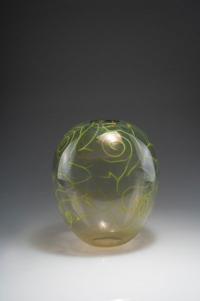 Copier, Andries Dirk: Andries Dirk Copier (Leerdam 1901 - 1991 Wassenaar), The Netherlands. Unica vase, 1943. H. 25.5 cm. Made by Glasfabriek Leerdam. Cased glass, clear, included yellow lines. Marked: LEERDAM UNICA V44 AD