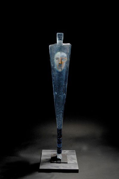 Vallien, Bertil: Bertil Vallien. 'Miniwatcher' unicum, circa 2007. H. 103 cm (incl. base). Made by Kosta Boda. Roughly etched blue glass, sand-cast, rough surface, back cut and polished, mask white, blue, black, red a
