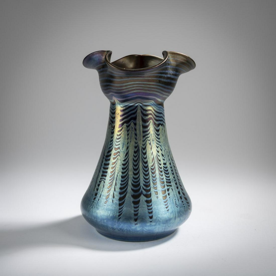 Loetz, Klášterský Mlýn, 'Phänomen' vase, 1900: Loetz, Klášterský Mlýn, 'Phänomen' vase, 1900, H. 20.5 cm. Production no. 622. Ruby-red glass, wavy combed silver-yellow threads, lancet-like twisted silver-yellow thr