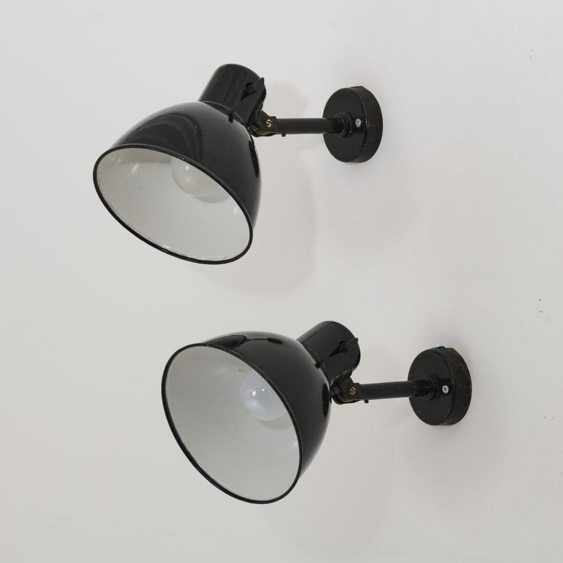 Hin Bredendieck, Hermann Gautel, Two '829' wall lights, 1931: Hin Bredendieck, Hermann Gautel, Two '829' wall lights, 1931, H. 19 x 17.5 x 25 cm; Ø 17.5 cm. Made by Kandem; Körting & Mathiesen, Leipzig-Leutzsch. Tubular metal, sheet metal, enamel