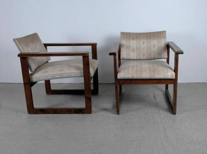 Zwei Armlehnsessel 'Typ 103': Peter Keler. Pair of 'Typ 103' armchairs, designed circa 1930. H. 68.5 x 62 x 60 cm. Made by Gleisner, Berlin (attributed). Beechwood, stained dark, striped fabric with flowers.