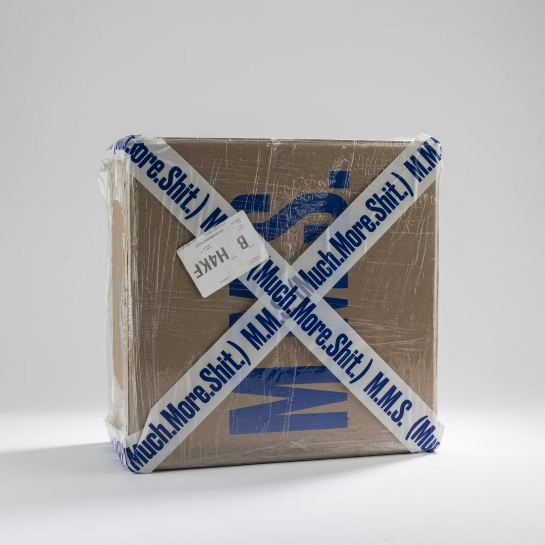 Daniel Buren; Jenny Holzer; Katharina Grosse, et. al, Multiple Box 'M.M.S (Much.More.Shit)', 2021: Daniel Buren; Jenny Holzer; Katharina Grosse, et. al, Multiple Box 'M.M.S (Much.More.Shit)', 2021, Complete curated box with twelve works by twelve artists in different techniques. 35 x 35 x 17 cm. Fr