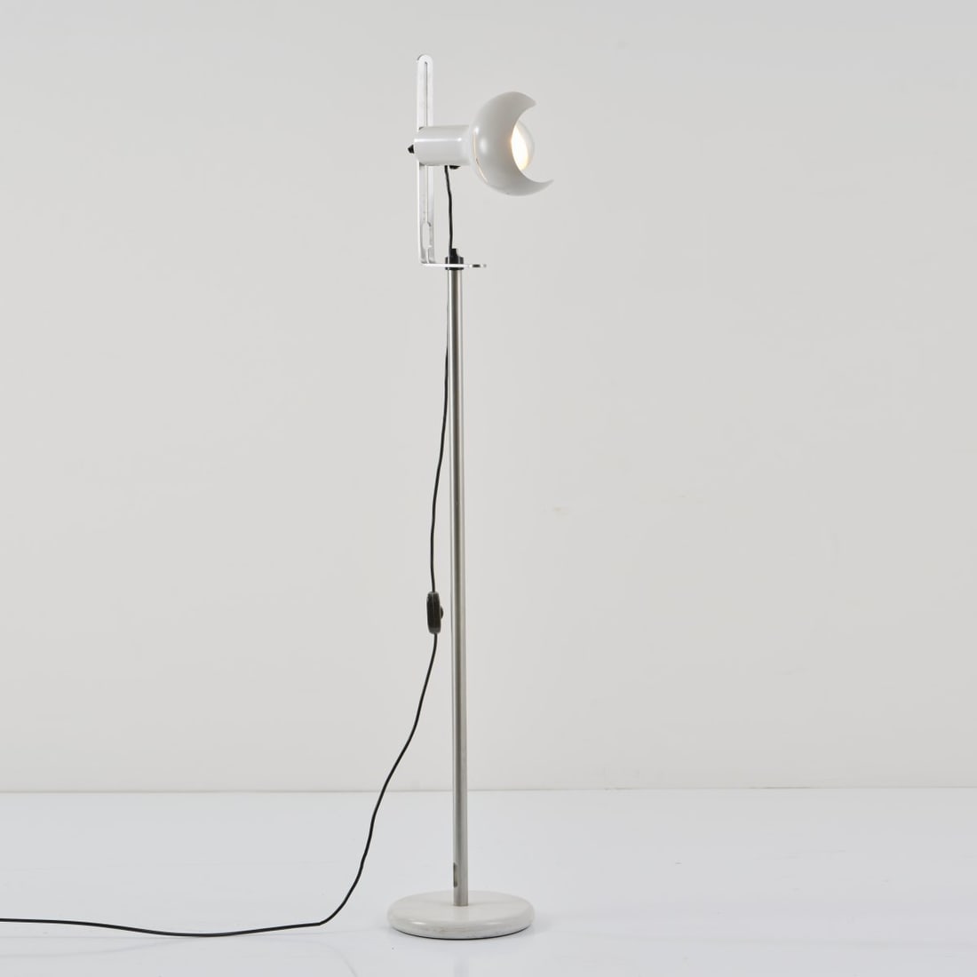 Joe Colombo, 'Flash' floor lamp, 1962 (1 of 9)
