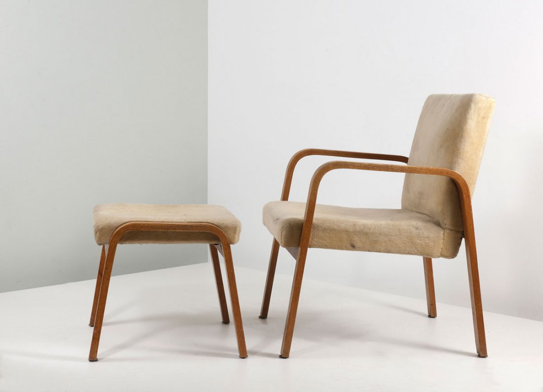 Gustav Hassenpflug. Armchair and ottoman: Gustav Hassenpflug. Armchair and ottoman, designed in 1949/50. Chair: H. 75.5 x 62 x 59 cm; ottoman: H. 40 x 50.5 x 43 cm. Made for the Landeskunstschule Hamburg. Ashwood, sand-coloured velour leather