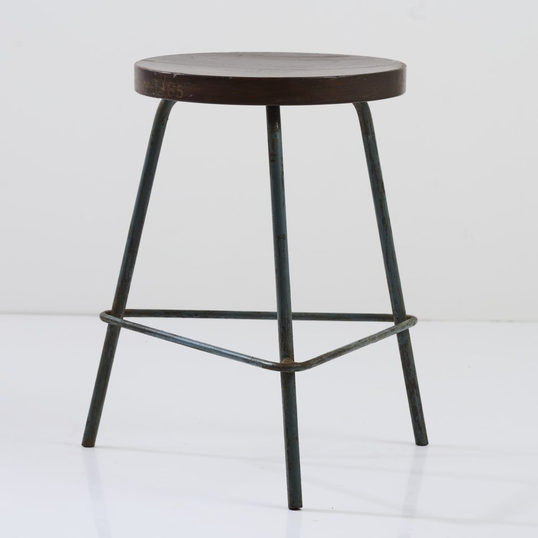 Pierre Jeanneret; Le Corbusier, 'Chandigarh' - 'PJ-SI-58 A' variant stool, c. 1960: H. 47.5, Ø 36.5 cm. Made in Chandigarh, India. Teak, tubular metal, painted blue-green. Marked: Phy(L.) 65 / (embossed). Literature: Cf. Toucheleaume/Moreau, Le Corbusier, Pierre Jeanneret L'A