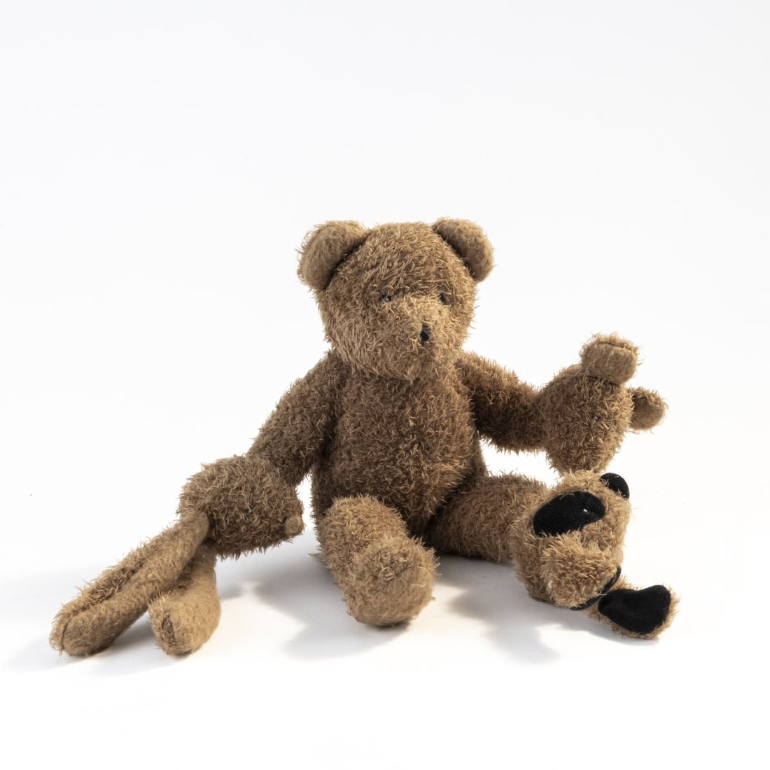 Philippe Starck, 'TeddyBearBand' toy, 1998: L. 35 cm. Made by Moulin Roty, Nort-sur-Erdre. Textile fabric, brown, polyester. Marked: manufacturer's patch.