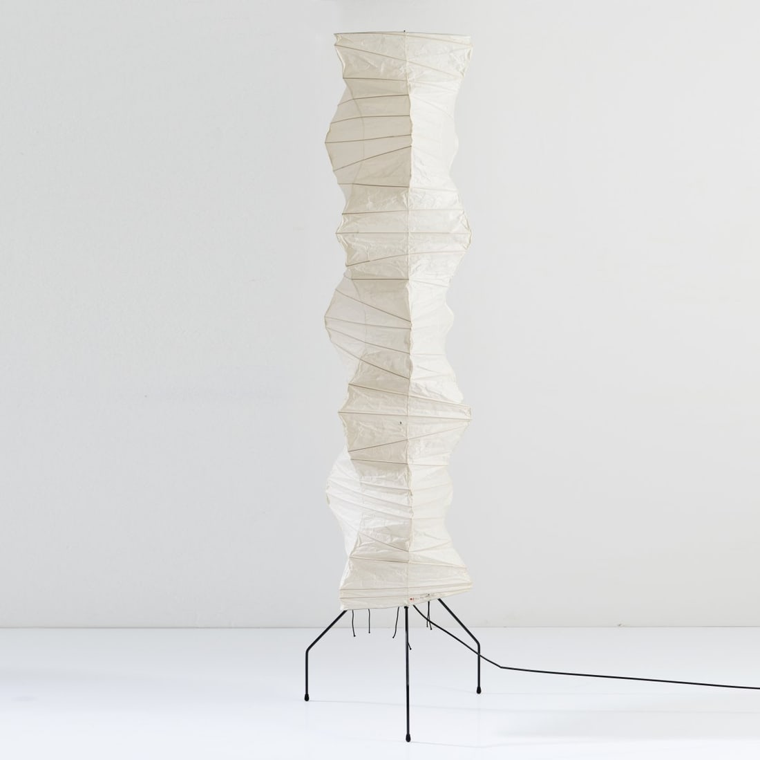 Isamu Noguchi, Floor lamp 'UF4-33N', 1951 (1 of 5)