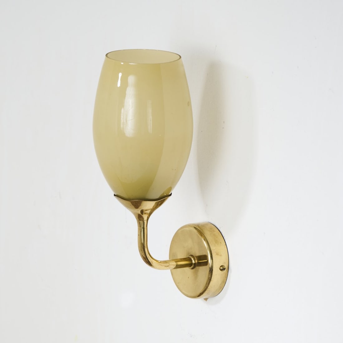 Paavo Tynell, Wall light '9447', 1940s (1 of 5)