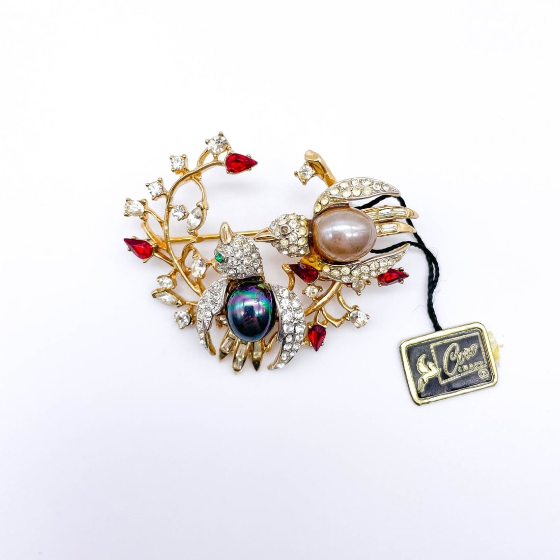 Coro, New York, Vintage brooch (1 of 2)