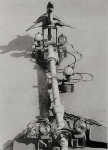 'Trockengelegter Brunnen im Jardin du Luxembourg, Paris: Reiner Ruthenbeck. 'Trockengelegter Brunnen im Jardin du Luxembourg, Paris', 1966. 63.8 x 45.7 cm. Offset on paper. Signed below: Ruthenbeck, dated, numbered and titled. No. 37 of 120.