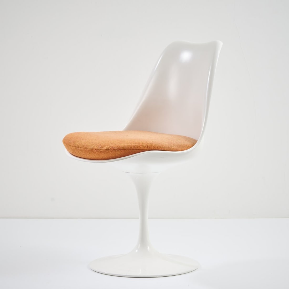 Eero Saarinen, Chair 'Tulip' - '151', 1956 (1 of 4)