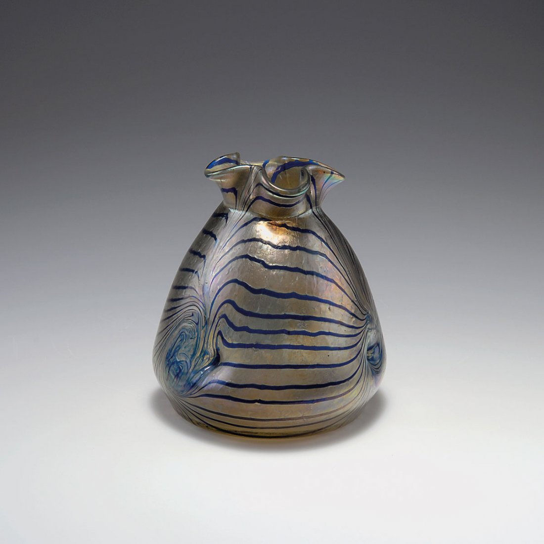 Vase, 1900-10: Bohemia. Vase, 1900-10. H. 14.4 cm. Clear glass, silver-yellow crushed glass, applied threads, oxidised, gold and blue lustre.
