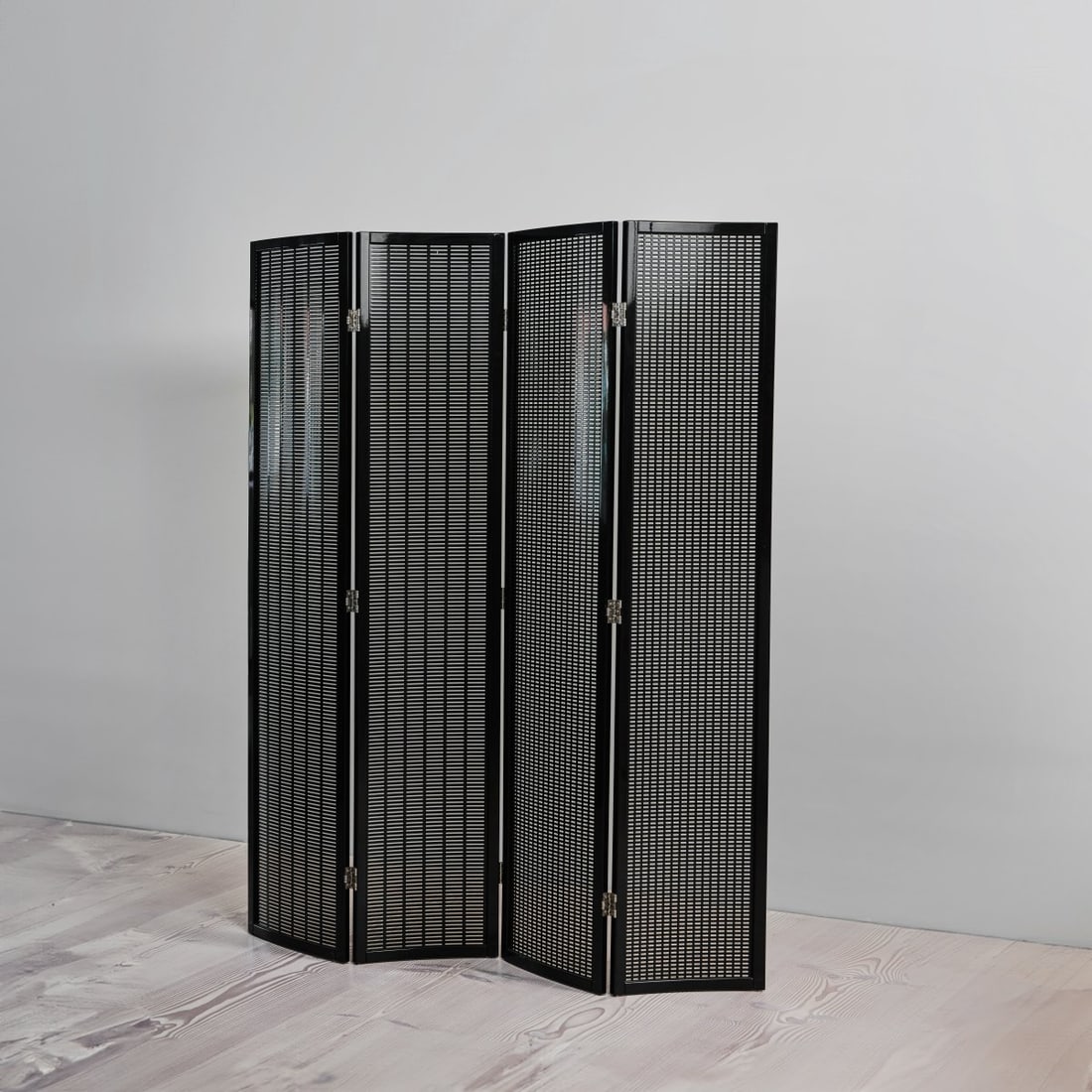 Eileen Gray, Screen, 1926 (design) (1 of 5)