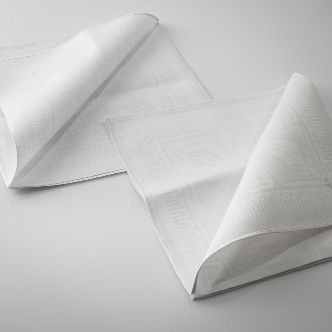 Peter Behrens, Two napkins, c. 1904 (1 of 2)