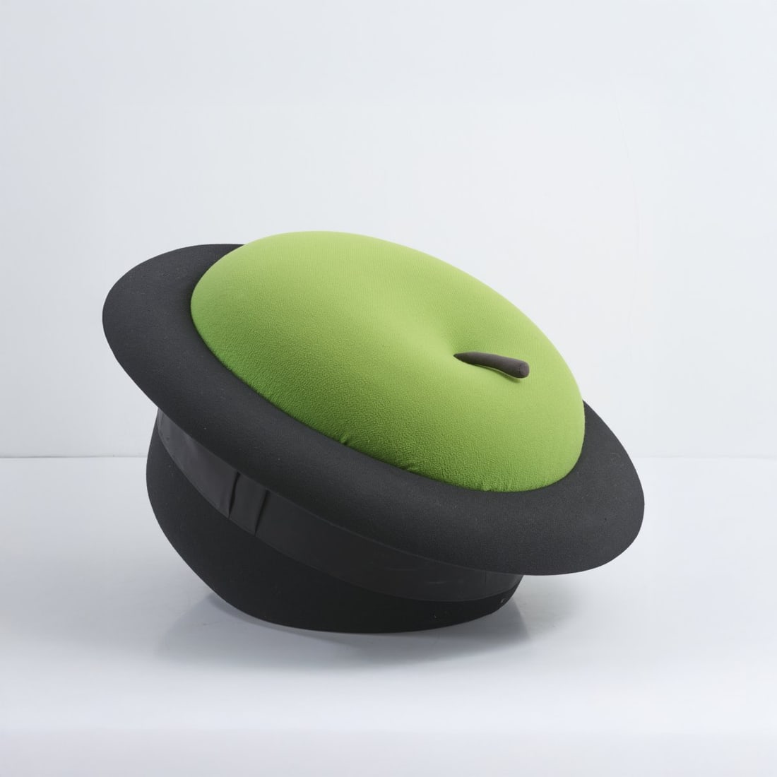 Roberto Sebastian Echaurren Matta, Seating object 'MagriTTA', 1970 (1 of 5)