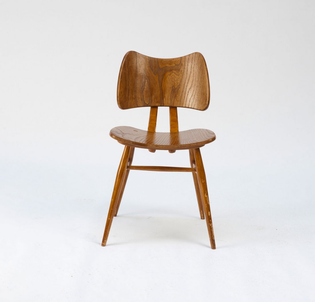 Lucian Ercolani. 'Butterfly' chair, 1958. H. 75 x 43.5 : Lucian Ercolani. 'Butterfly' chair, 1958. H. 75 x 43.5 x 48 cm. Made by Ercol, High Wycomb. Elm wood, plywood, elm veneer.