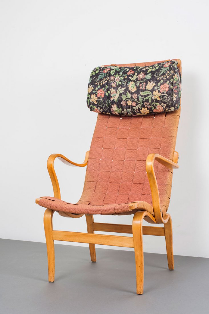 Bruno Mathsson. 'Miranda' armchair, 1941. H. 112.5 x 61: Bruno Mathsson. 'Miranda' armchair, 1941. H. 112.5 x 61 x 74 cm. Made by Karl Mathsson, Vaernamo. Beech plywood, straps, neckroll.