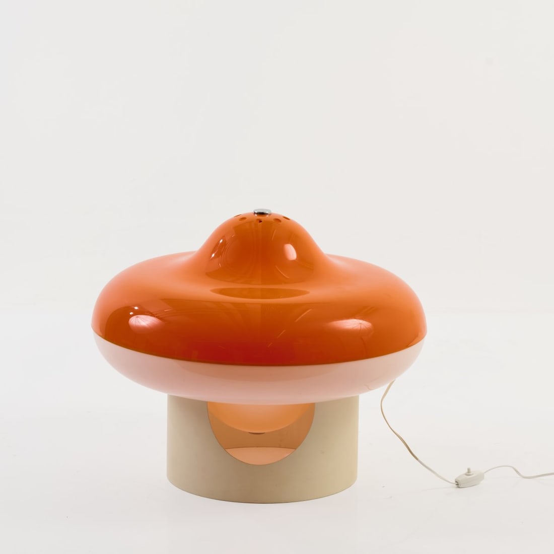 Cesare Casati; Carlo Emanuele Ponzio, Floor and table lamp 'Disco', 1966: <p>&Oslash; 55 cm. <br />Harvey Guzzini, Milan. <br />Acrylic, orange and white.</p>