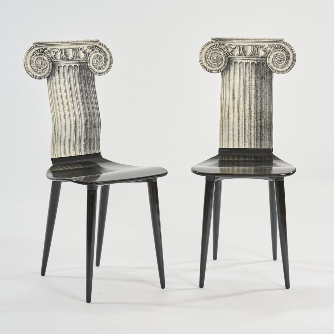 Piero Fornasetti , Two chairs 'Capitello ionico', 1980 (design) (1 of 5)