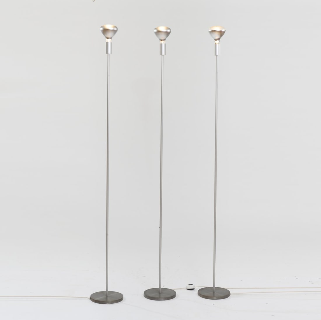 Hans Gugelot; Max Bill; Otl Aicher , Two floor lamps from the HfG Ulm, around 1955 (design) (1 of 5)