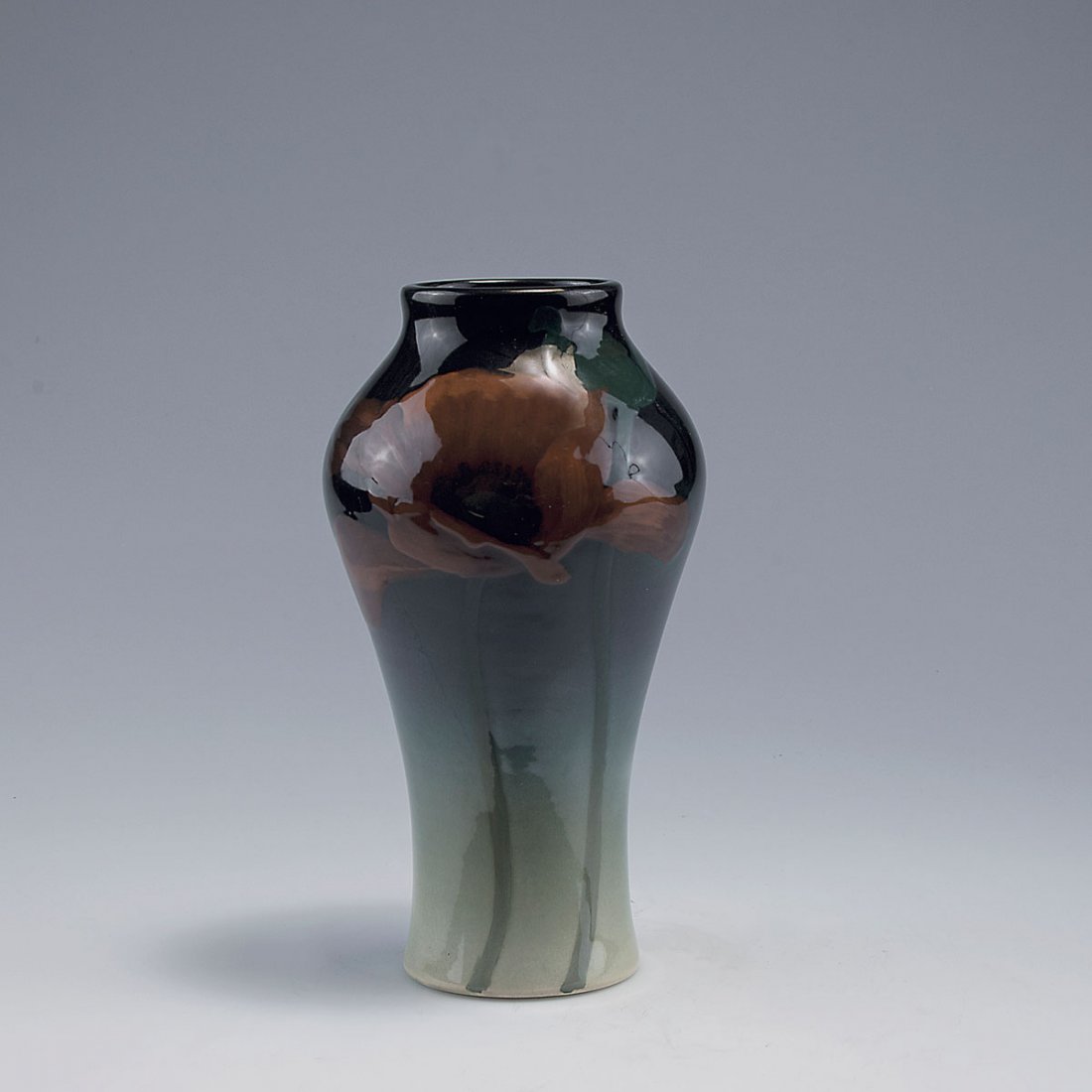Vase, 1900: Rookwood Pottery, Cincinnati. Vase, 1900. H. 21.8 cm. Earthenware, glazed green, black and rust brown. Poppy pattern. Marked: Maker's mark, 909 TS.