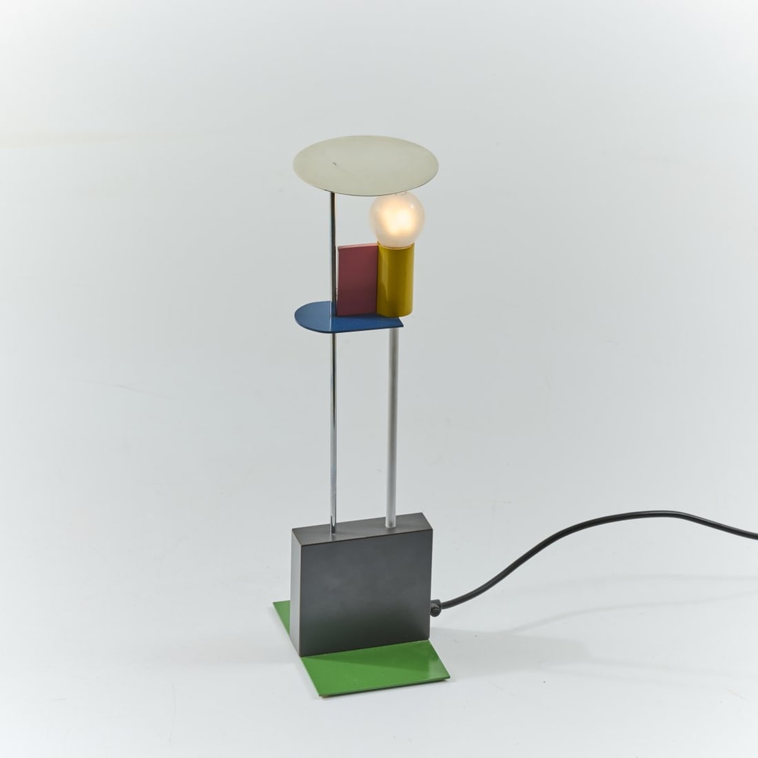 Gerard Taylor, Table light 'Piccadilly', 1982 (design) (1 of 4)