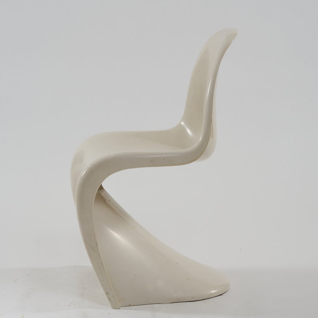 Verner Panton, Chair 'Panton Chair', 1962/67 (design) (1 of 4)