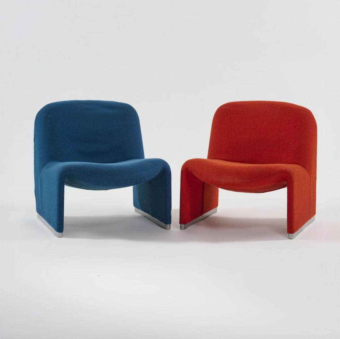 Giancarlo Piretti, Two 'Alky' armchairs, 1969 (design) (1 of 6)