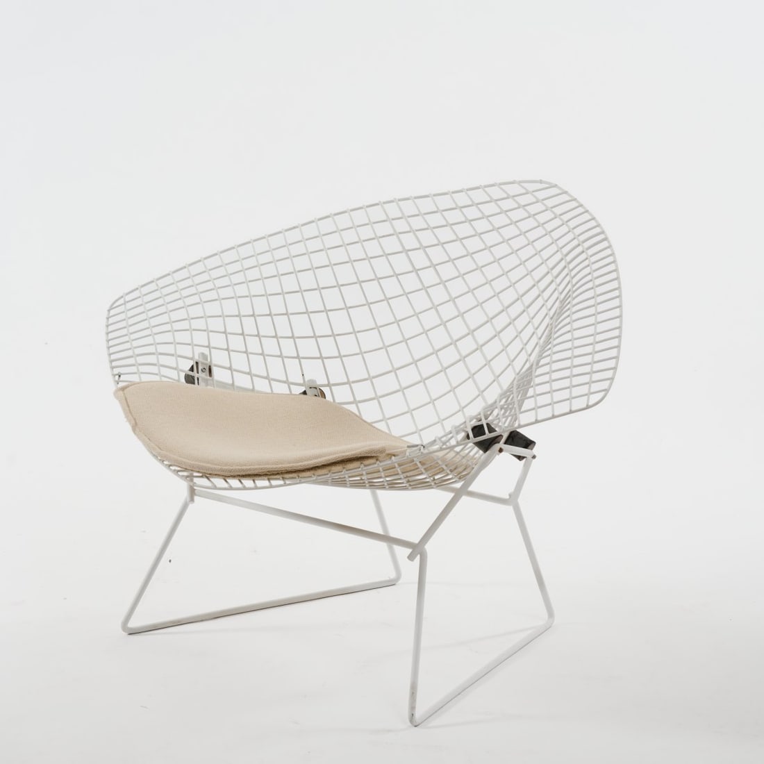 Harry Bertoia , Armchair 'Diamond' - '422', 1952 (1 of 4)