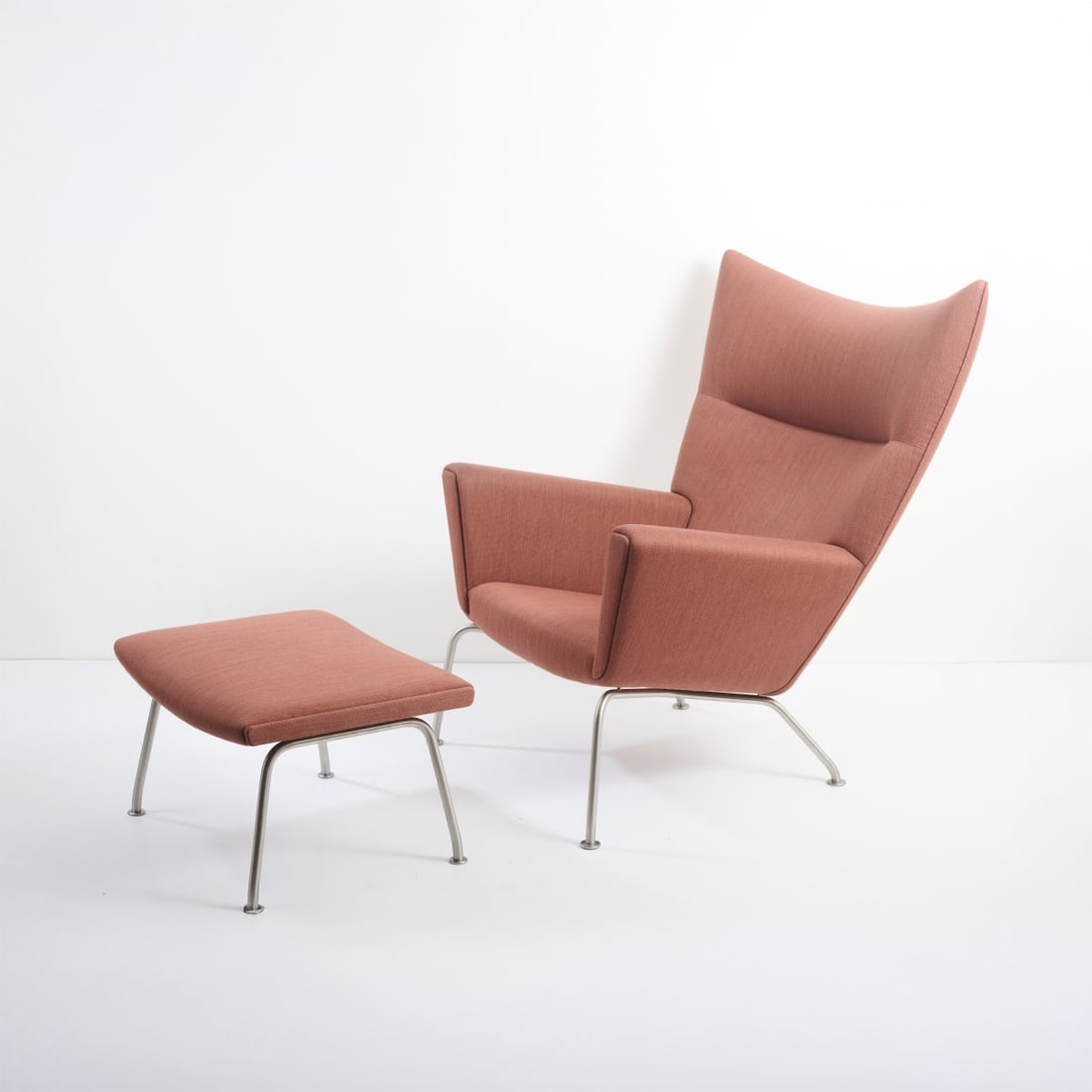 Hans J. Wegner, Armchair 'CH 445' with Ottoman, 1960 (design) (1 of 10)