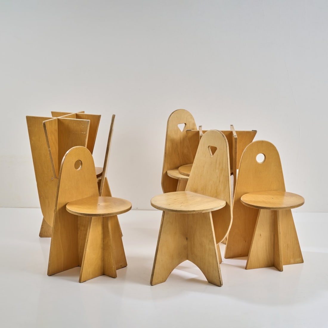 Ko (Jacobus Johannes Josephus) Verzuu (STYLE), Seven 'Apollo' - '3017' children's chairs, 1980s (1 of 3)
